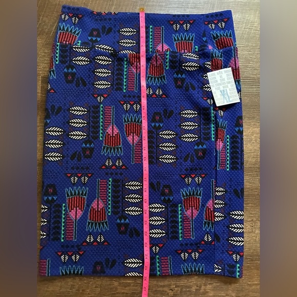 LuLaRoe Cassie Blue Feather Aztec Tribal Print Pencil Skirt Women’s Sz XL NWT - Picture 5 of 12